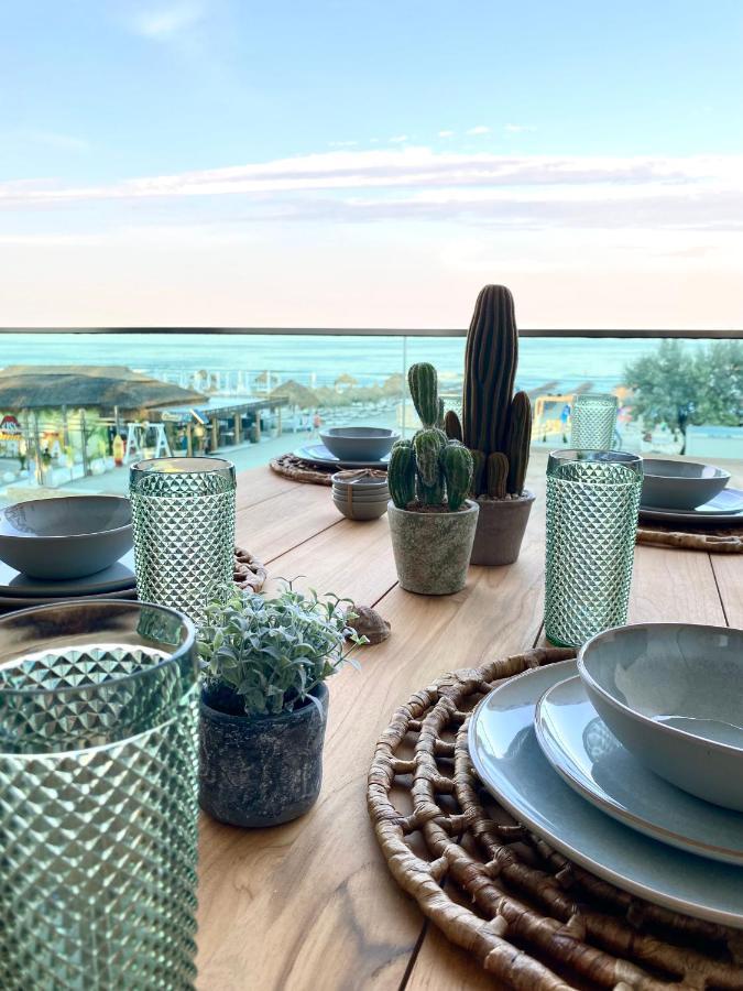 Royal Sea View Design Promenada 3 Lejlighed Năvodari Eksteriør billede